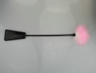 Кнут Paddle Flogger с розовыми перьями photo 5